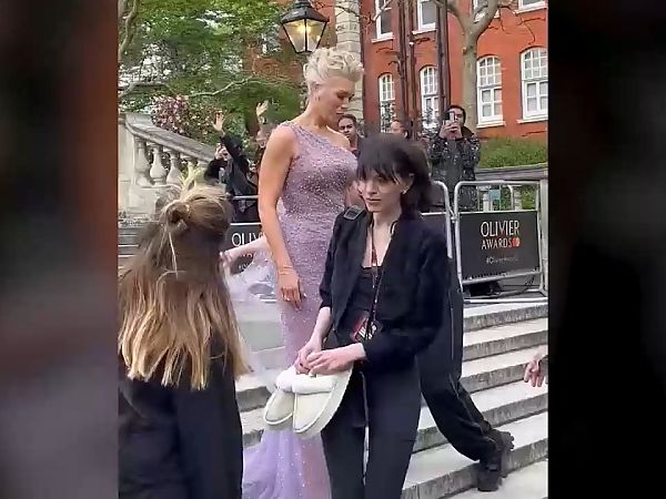 Hannah Waddingham confronts photographer at Olivier Awards in London
