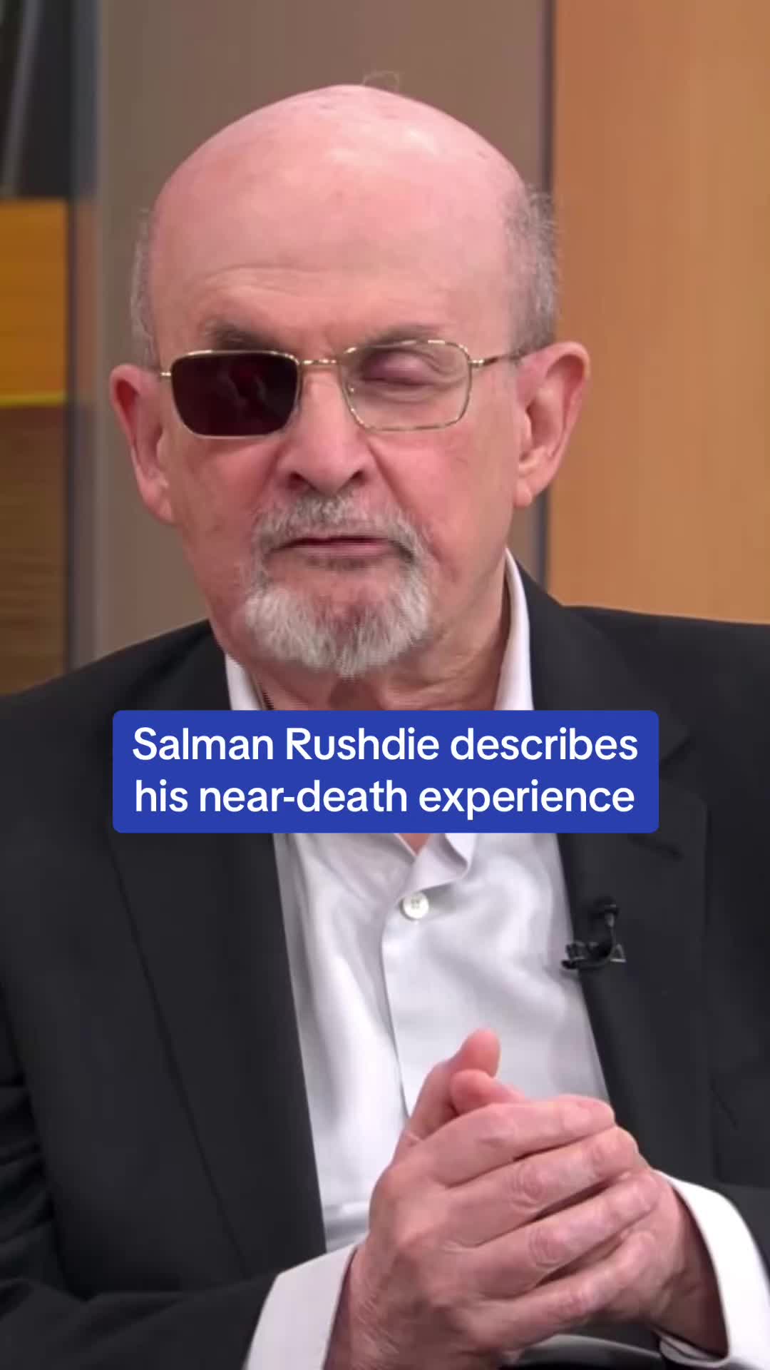 Salman Rushdie nearly died after being stabbed more than a dozen times in 2022. He describes how he fought to survive during and after the attack: “I also had this little voice in my head going, ‘Live.’” #salmanrushdie