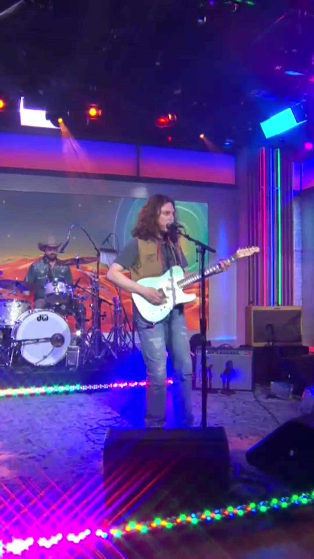 Born in #NewJersey and raised in Nashville, guitar phenomenon Daniel Donato formed his own band and has shared the stage with the likes of Bob Weir and other members of the #GratefulDead.  In their national TV debut, here's Daniel Donato's Cosmic Country with "Lose Your Mind" on #SaturdaySessions. #music #guitar