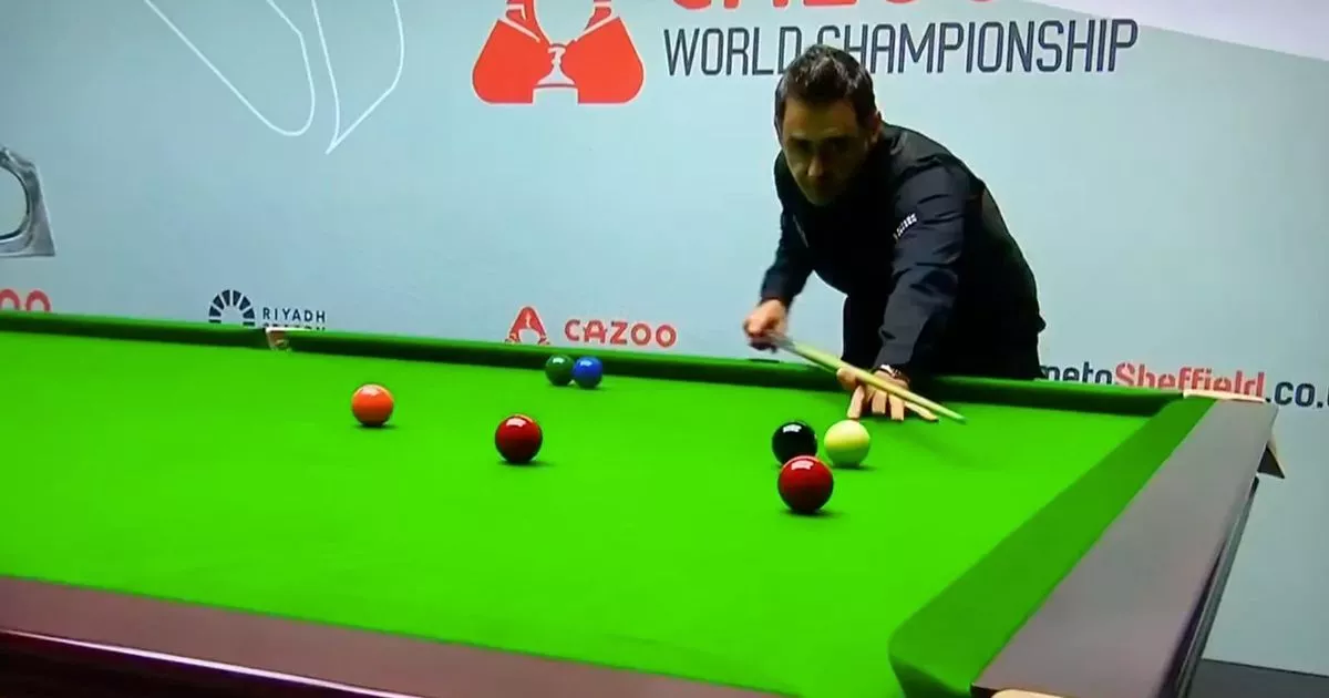 Ronnie O'Sullivan hailed for "greatest sportsmanship ever seen" during Crucible clash