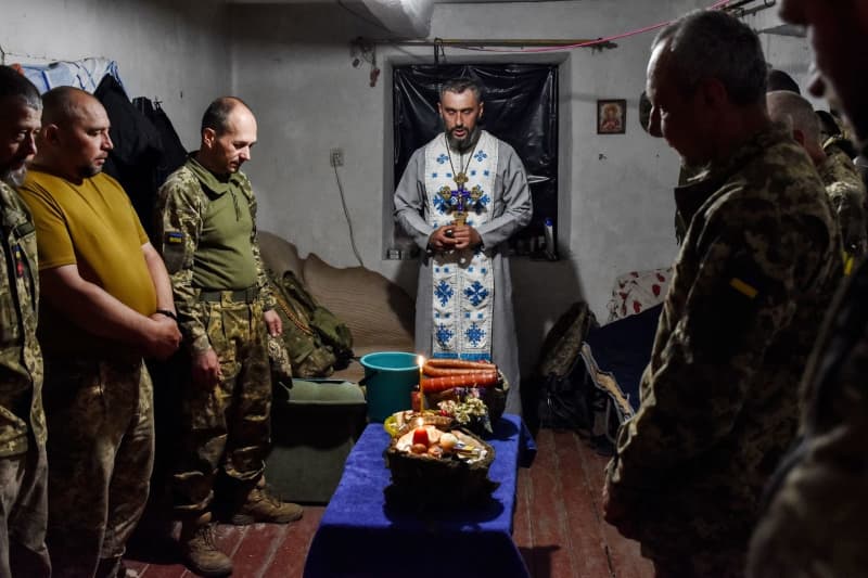 Zelensky calls for prayers and unity as Ukraine marks Orthodox Easter