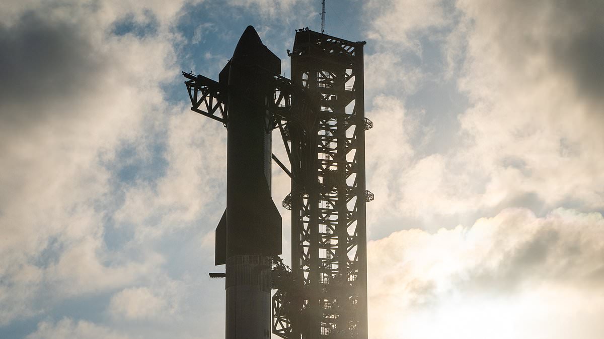 SpaceX Starship launch live: Massive rocket successfully splashes down in Indian Ocean following 6th flight test