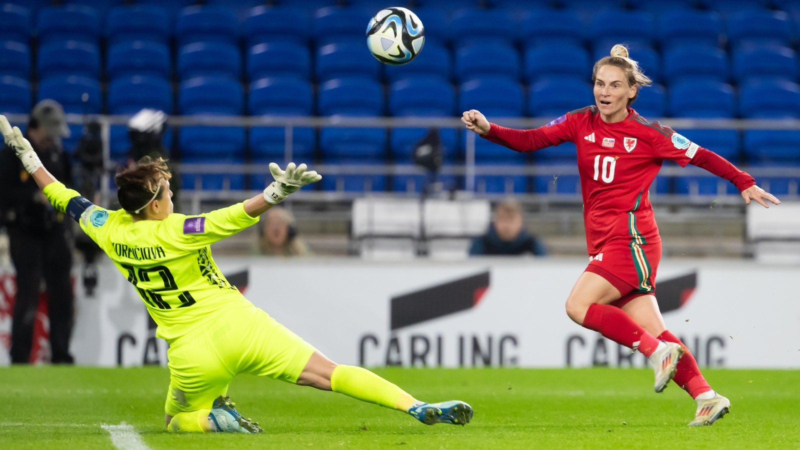 'Phenomenal' Fishlock fully fit for Ireland showdown