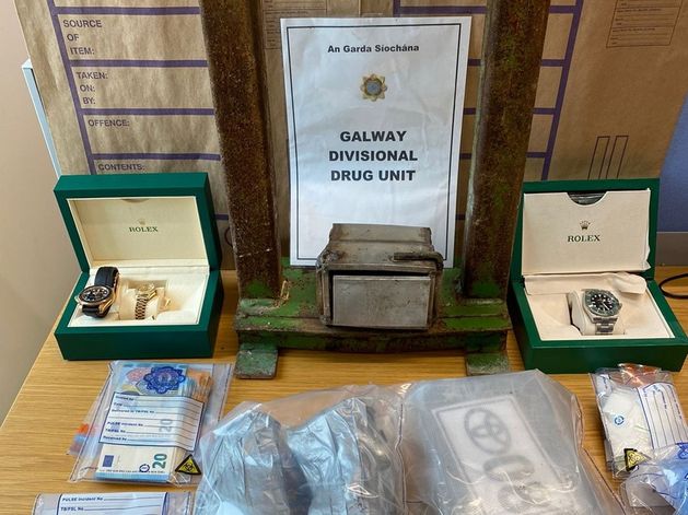 Gardaí seize €150k of cocaine, Rolex watches, cash and Range Rover in Galway