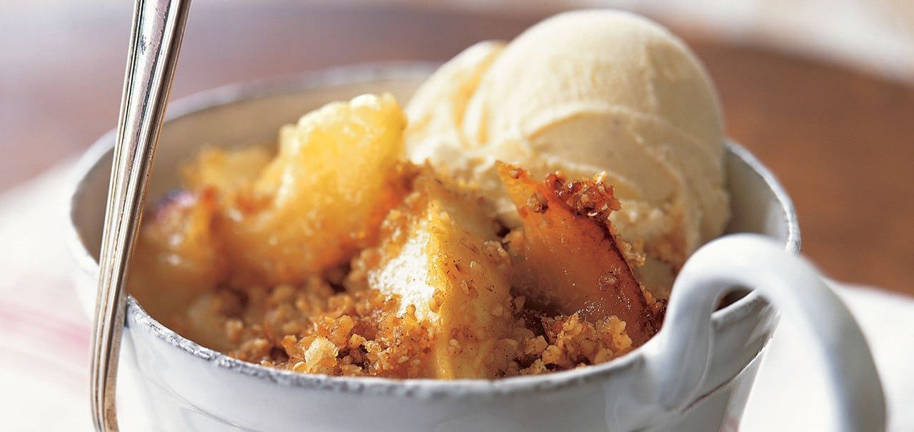 Apple crumble with Kerrygold and Irish whiskey cream sauce recipe