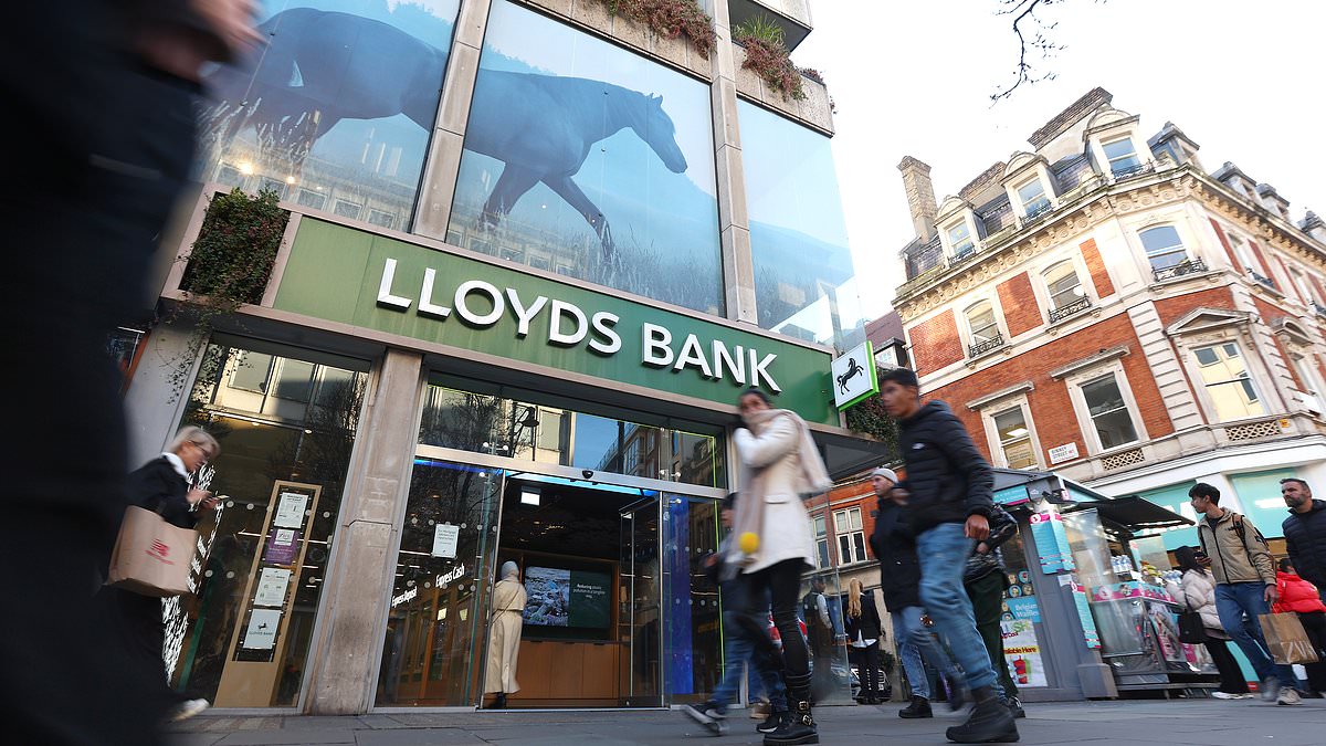 High street banking giant will close 101 branches for good in 2025 - check if yours is on the list