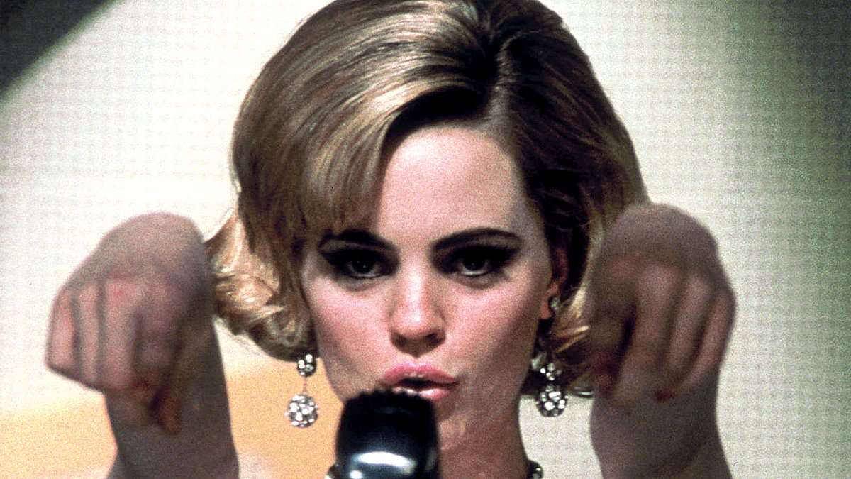 Melissa George pays tribute to David Lynch after his death at 78 - revealing working with the director was the highlight of her career