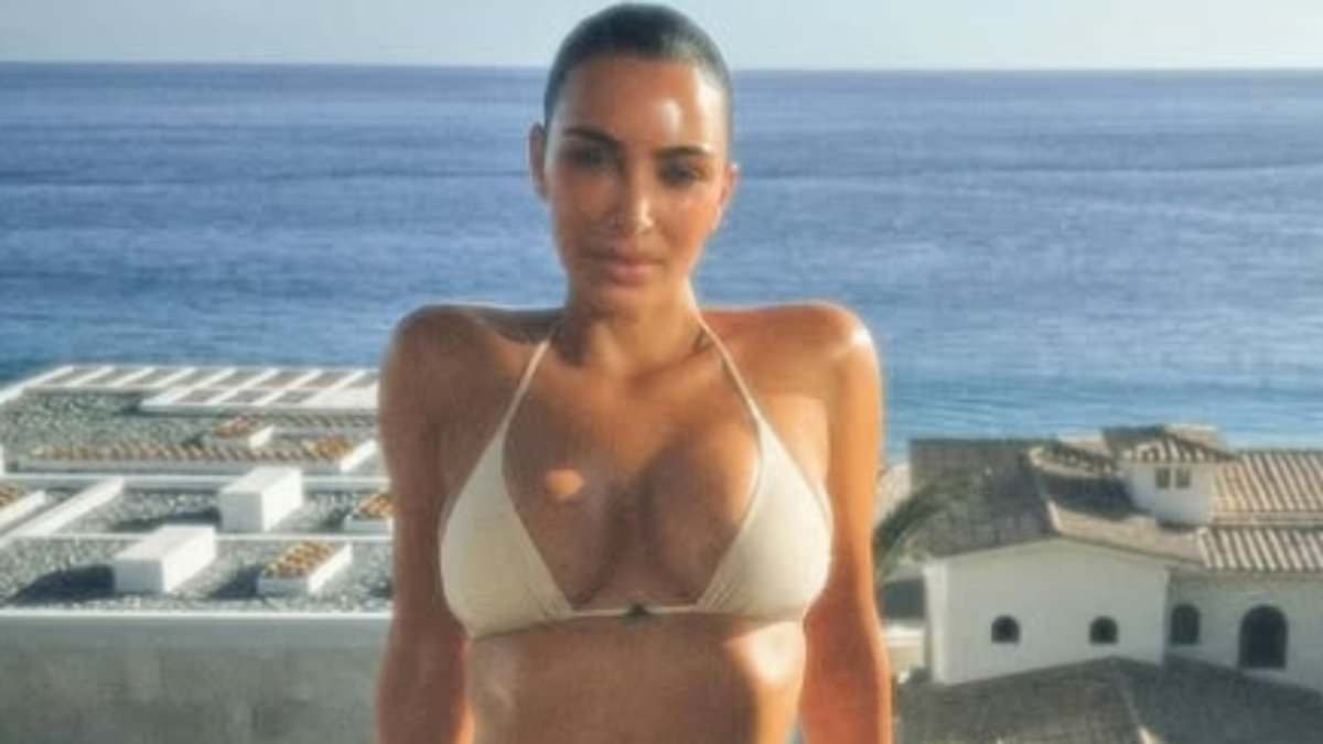 Kim Kardashian, 44, models a skimpy bikini in Mexico as gal pal Lauren Sanchez hits the like button