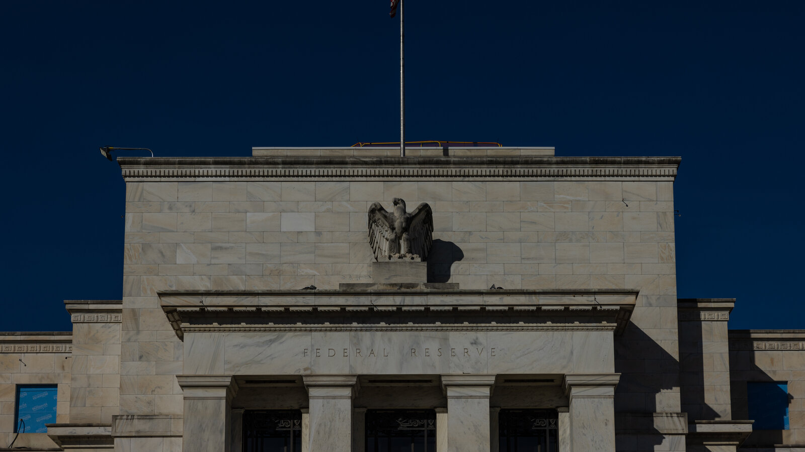 Interest Rate Cuts on Hold Till Inflation Improves, Fed Meeting Minutes Show