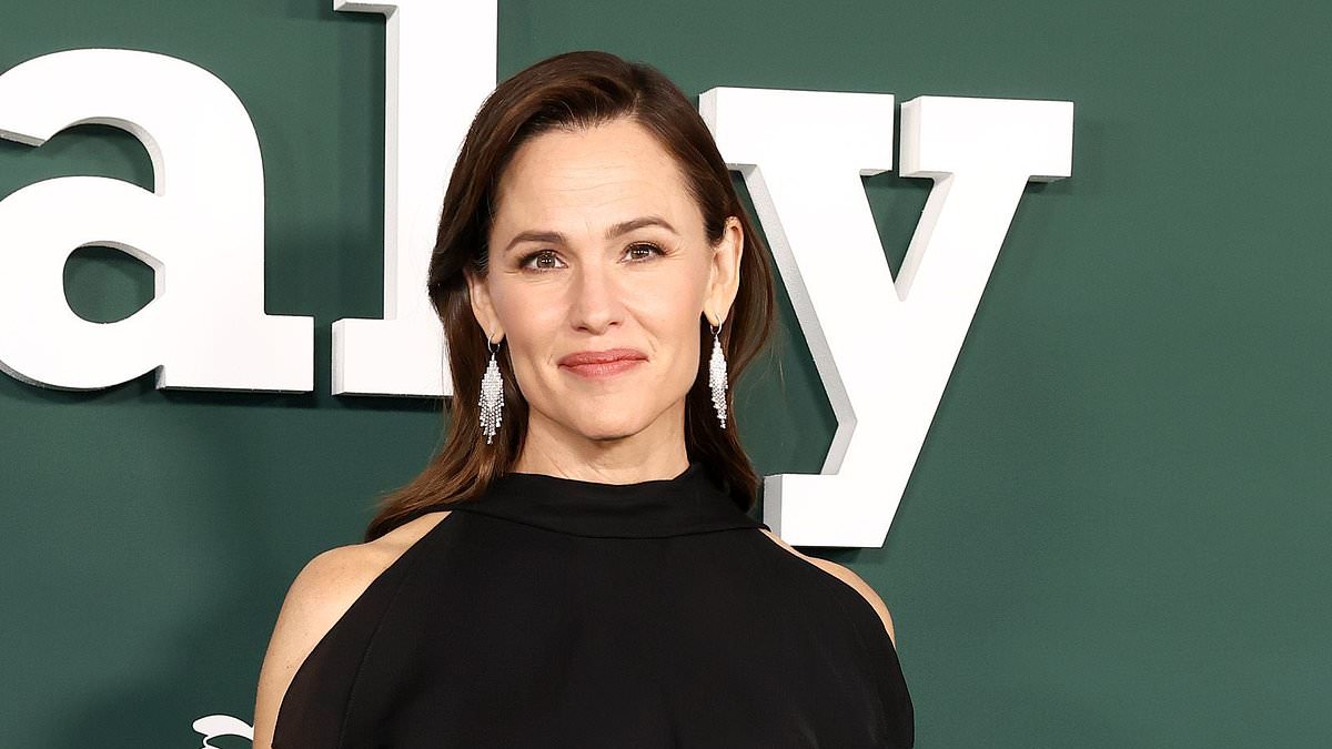 Who is Jennifer Garner's boyfriend? Meet businessman John Miller