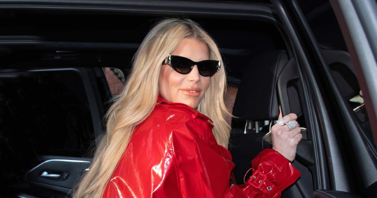 Jessica Simpson left L.A. for Nashville. Now she's released her first single in almost 17 years