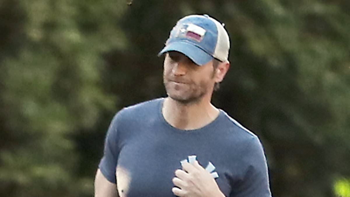 Jennifer Garner's boyfriend sends clear message as he breaks cover after Ben Affleck's shock act left him rattled