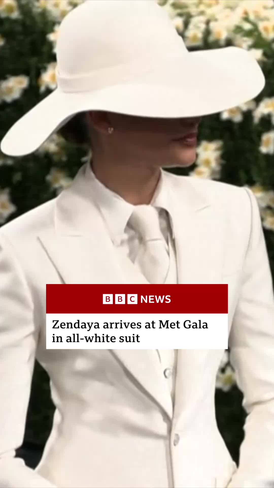 Zendaya, who was herself a co-chair of the Met Gala last year, stuns in an all-white suit ensemble and wide-brimmed hat. #Zendaya #MetGala2025 #MetGala #Fashion #Superfine #Met #TikTokFashion #News #BBCNews