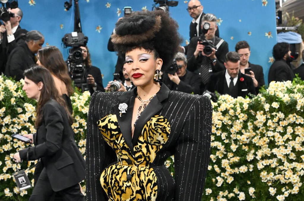 Doja Cat Rocks Fierce ’80s-Inspired Bodysuit at 2025 Met Gala