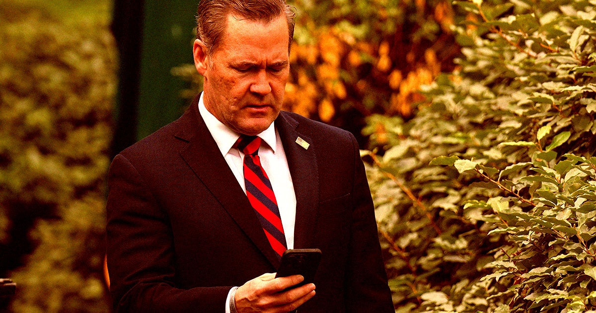 The Trump Administration Switched to a Sketchy Signal Clone and It Got Hacked, Leaking Messages