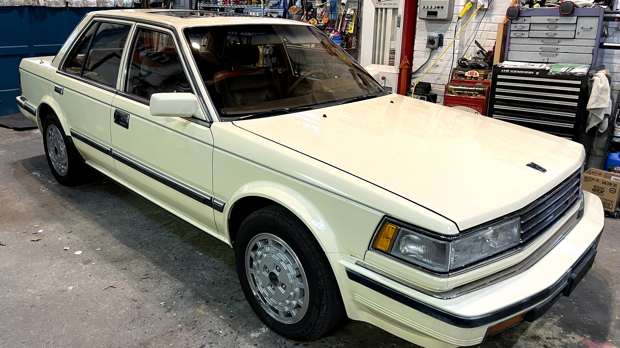 This Beige ’85 Maxima Is Hotter Than It Has Any Right To Be
