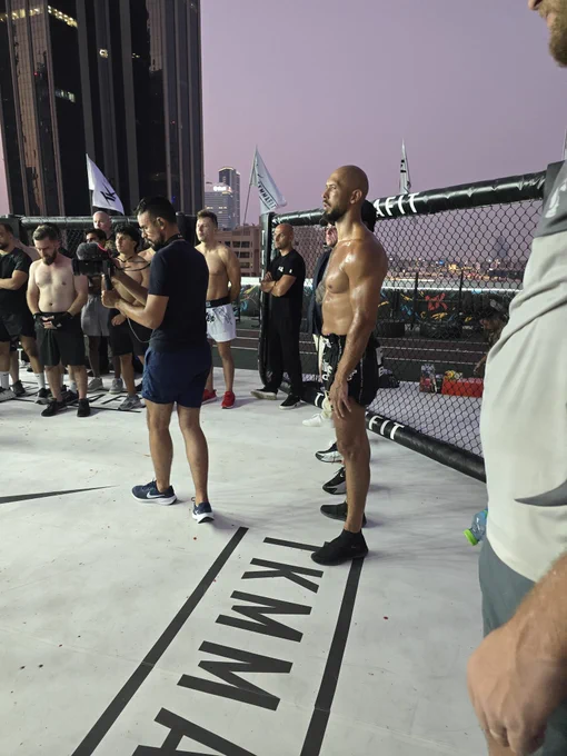 RT by @Cobratate: @Cobratate as always, the last man standing and leading by example. 50 plus rounds at least today with fresh opponents one after the other. If it's not clear why you should follow a leader like this, nothing is. On every level of life, he rules like a Super King he is. pic.twitter.com/5UZFkwOP59