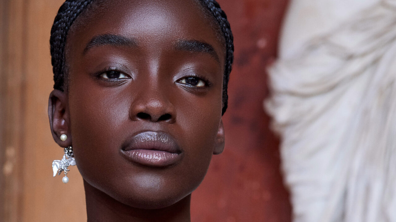 At Dior Cruise 2026 in Rome, Peter Philips Gave Models a Hauntingly Beautiful Pearlescent Glow