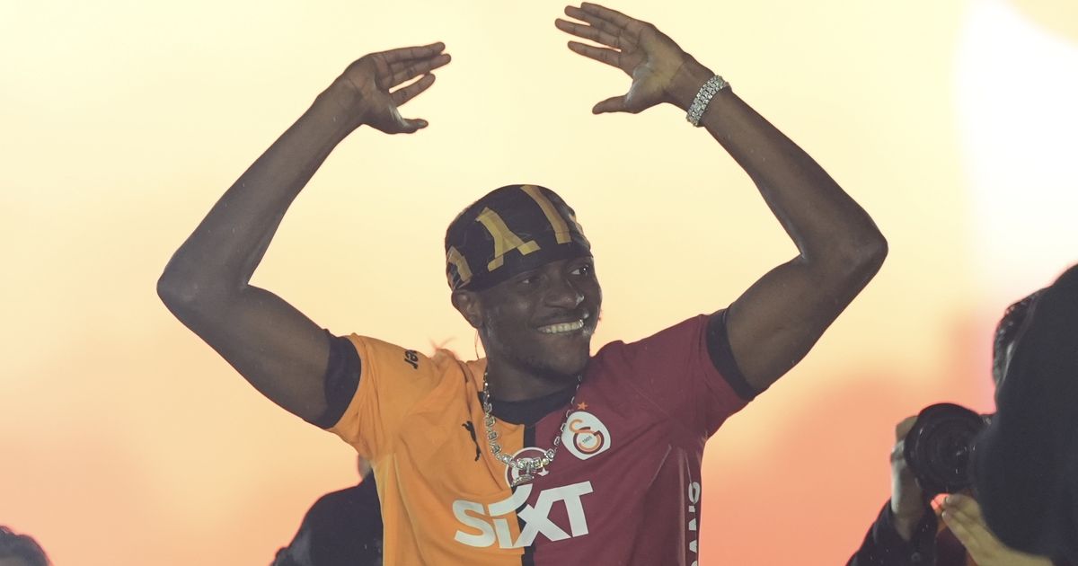 Man United have obvious route to seal £40m Victor Osimhen transfer