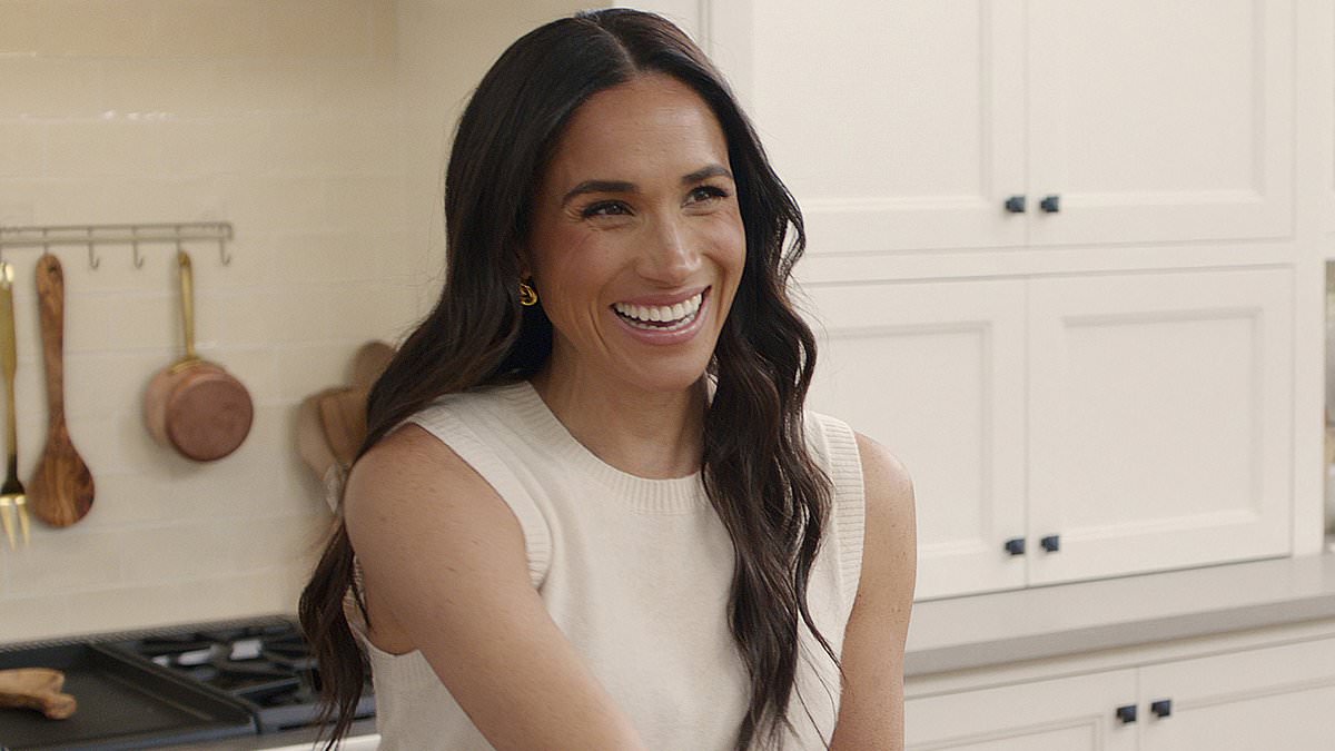 AMANDA PLATELL: Meghan's bizarre vegetable haul has made me realise something utterly shocking... we are the fools, and she's the Machiavellian mastermind