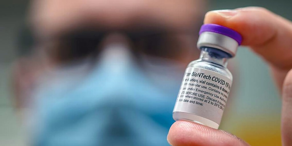 FDA grants limited approval to new Covid vaccine from Moderna