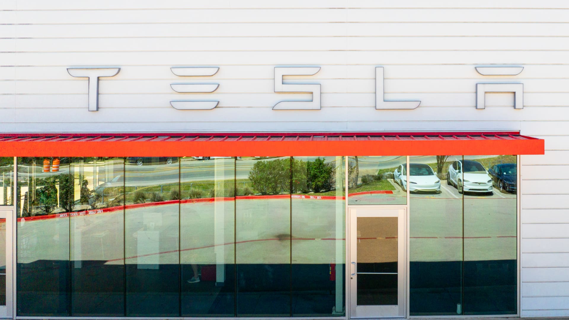 Tesla faces protests in Austin over Musk's robotaxi plans
