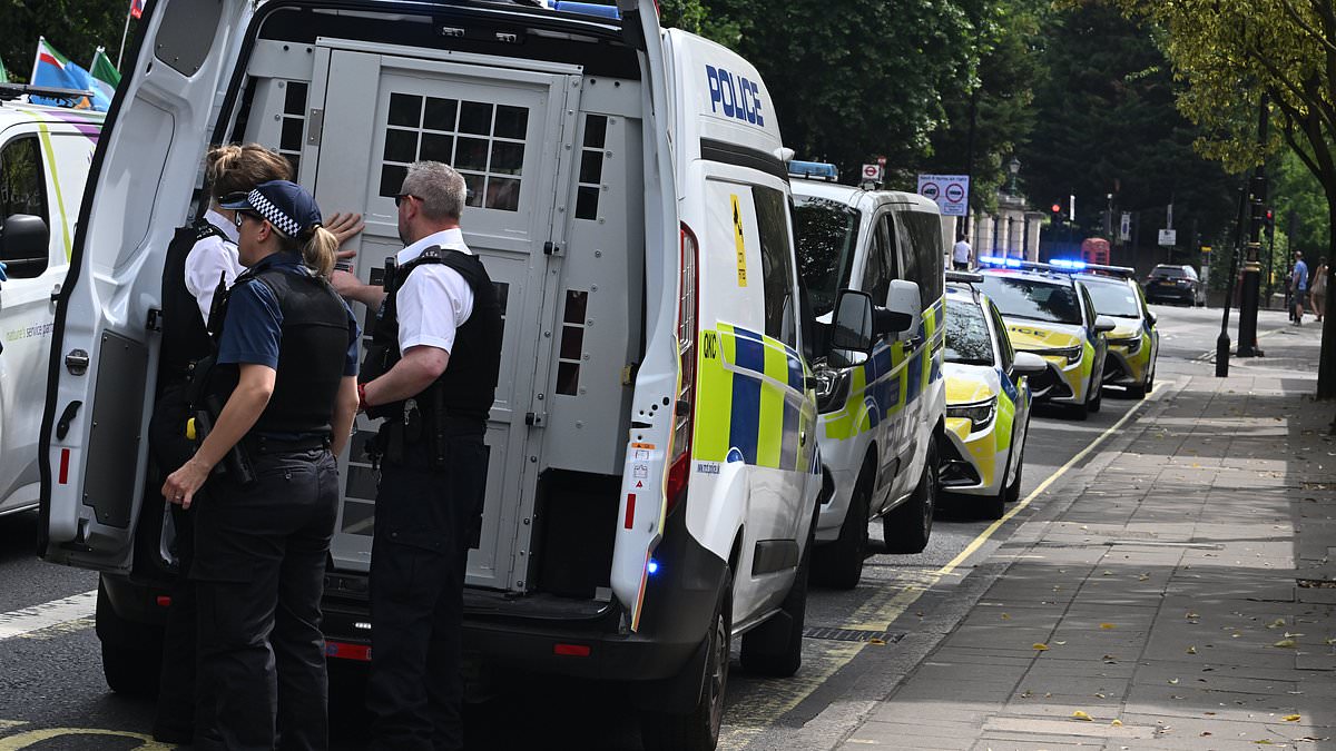 Attack at the Iranian Embassy: Two men taken to hospital