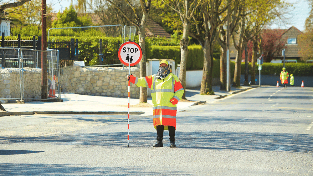 Difficulties in recruiting school traffic wardens causes problems