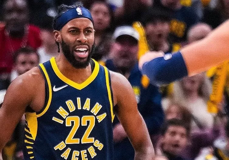 Isaiah Jackson re-signs with Pacers
