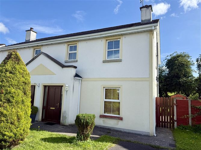 22 Hazel Hill Downs, Ballyhaunis, County Mayo - Kirrane Auctioneering - 4943474