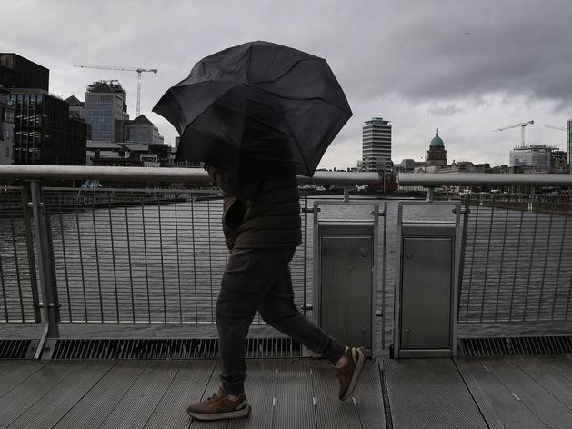 Met Éireann issues Status Yellow thunderstorm warning for 10 counties as well as rain alert