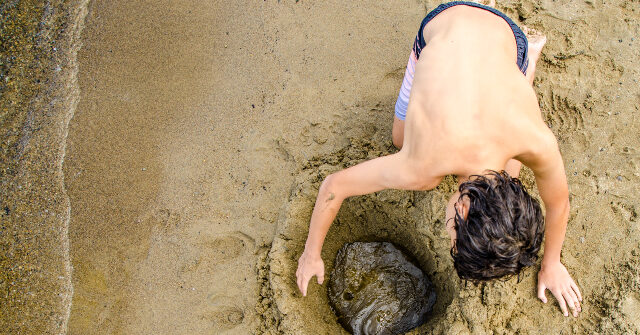 British Teen Dies in Tunnel He Dug into an Italian Beach