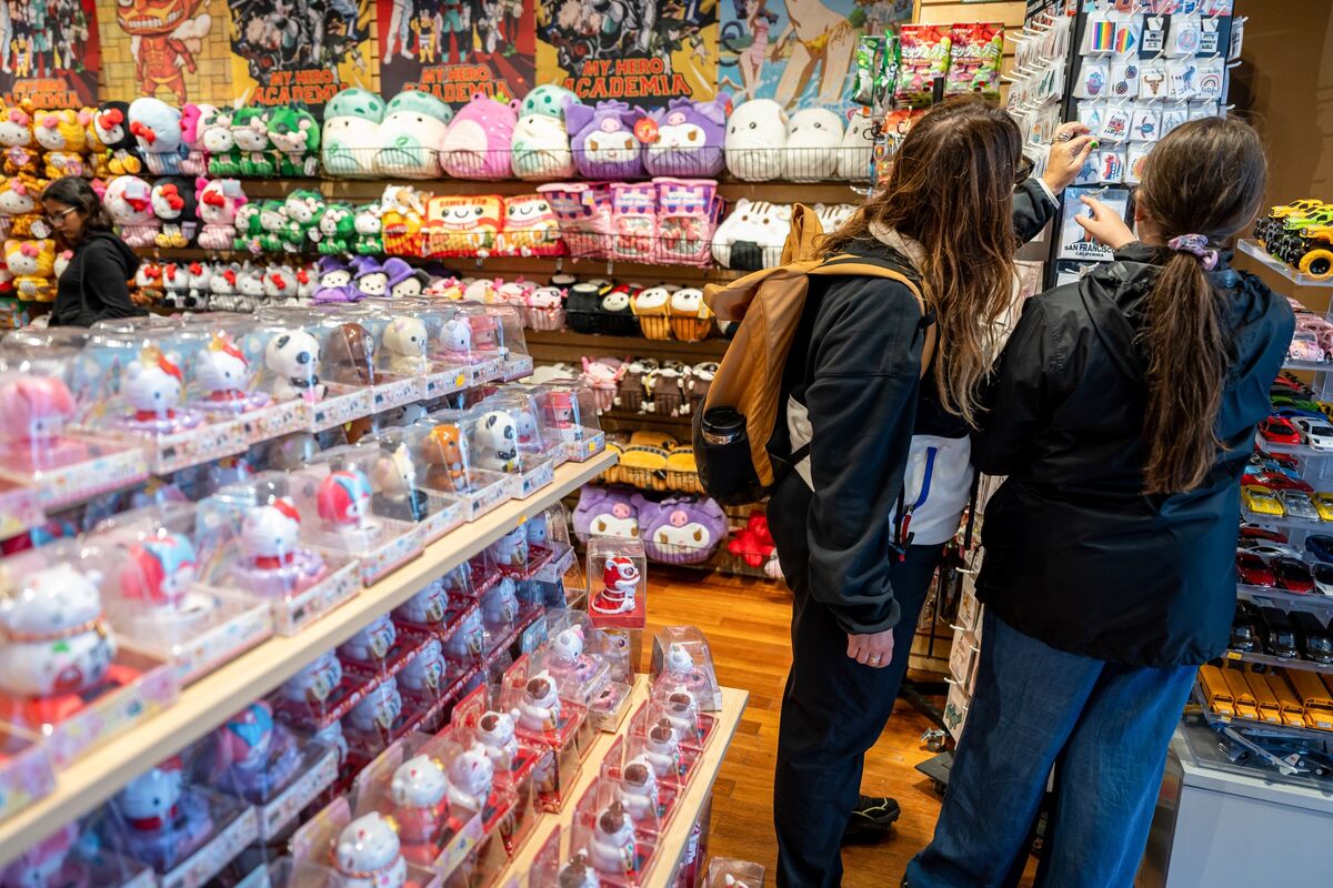 US Inflation to Pick Up on More Tariff Pass-Through