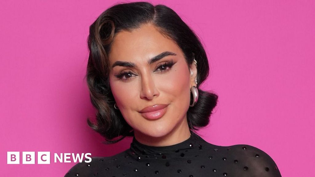Huda Kattan: TikTok removes video by Huda beauty boss over anti-Israel conspiracy theories