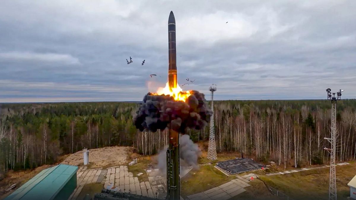 Putin threatens Europe with Oreshnik missile deployment to Belarus