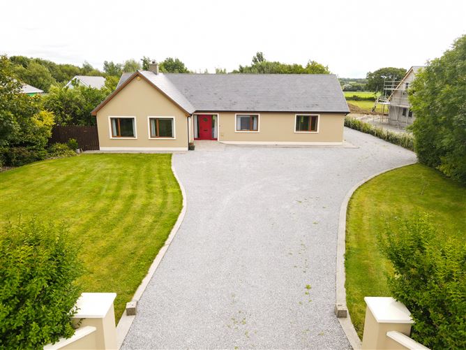 Sackville, Ardfert, Kerry - Tommy Carmody's Property House - 4948028