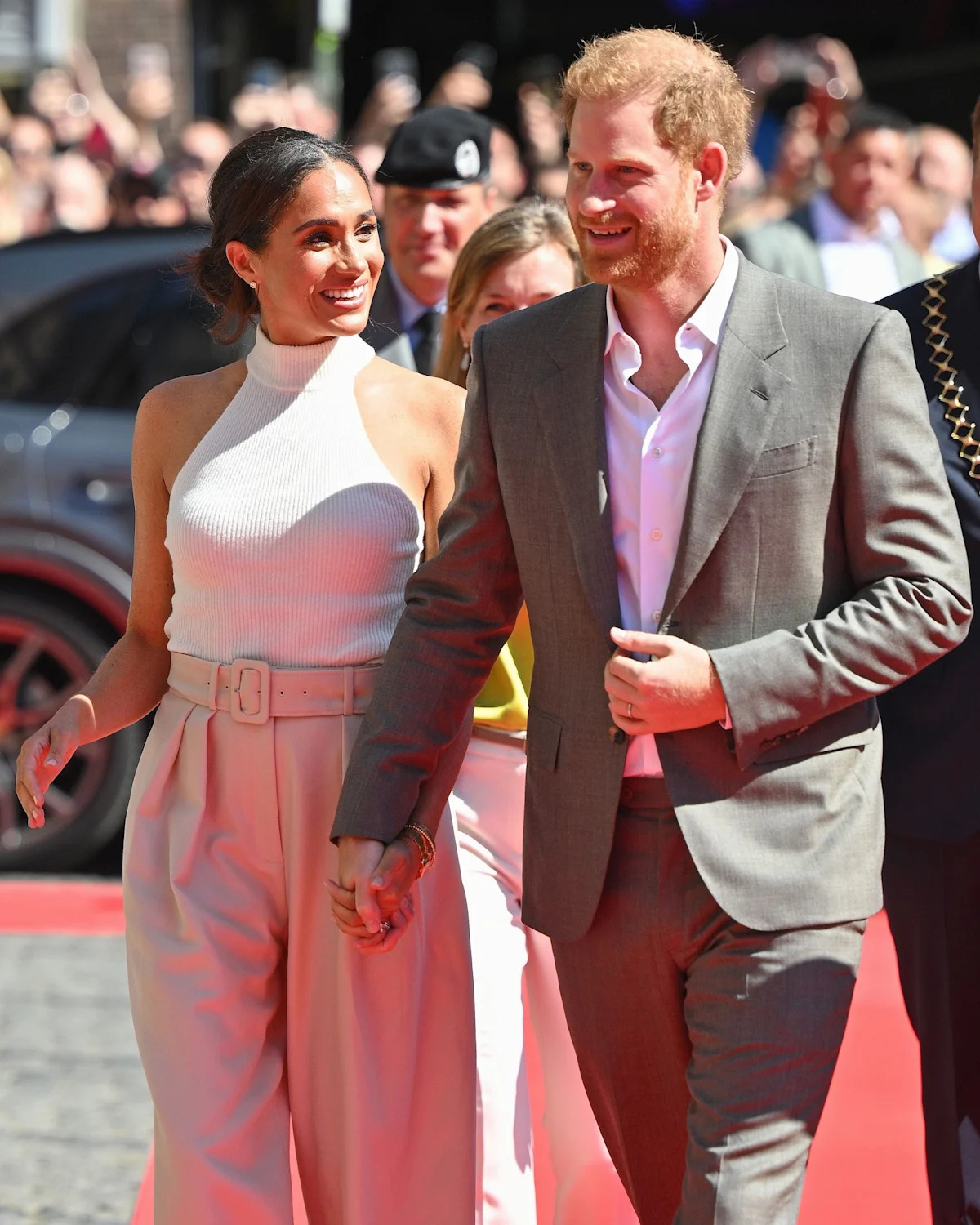 Royal Expert Offers Bleak Insight Into Prince Harry and Meghan Markle’s New Netflix Deal