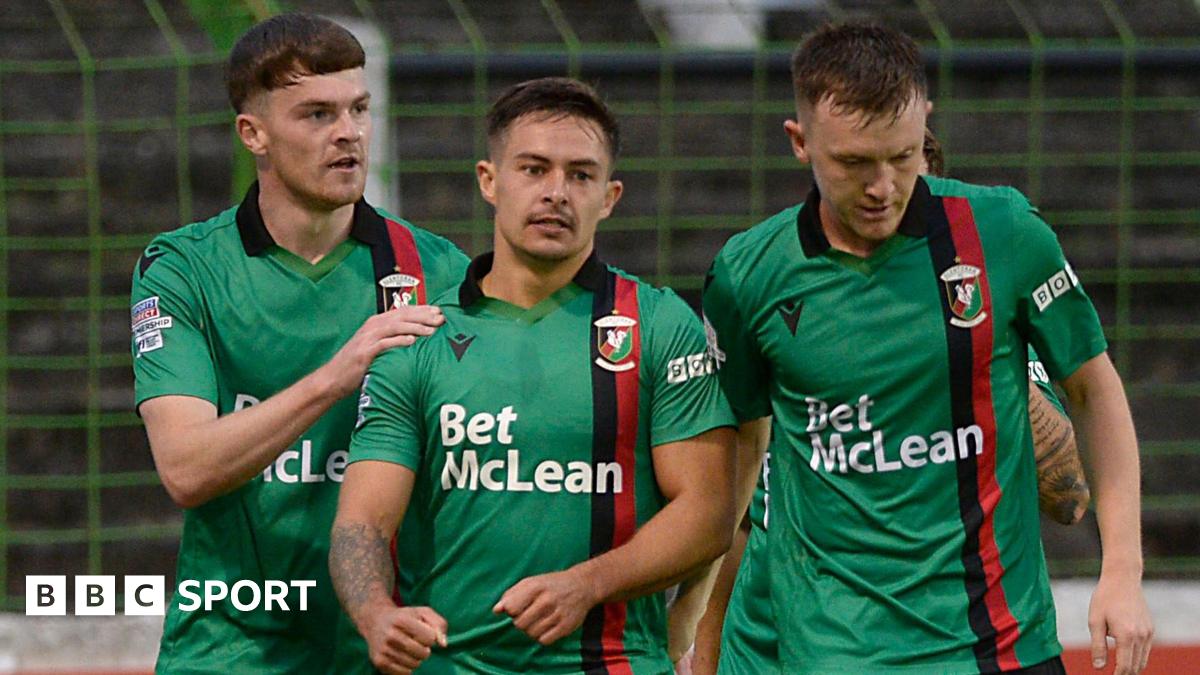 Irish Premiership: Glentoran continue 100% start to season to go two clear at top