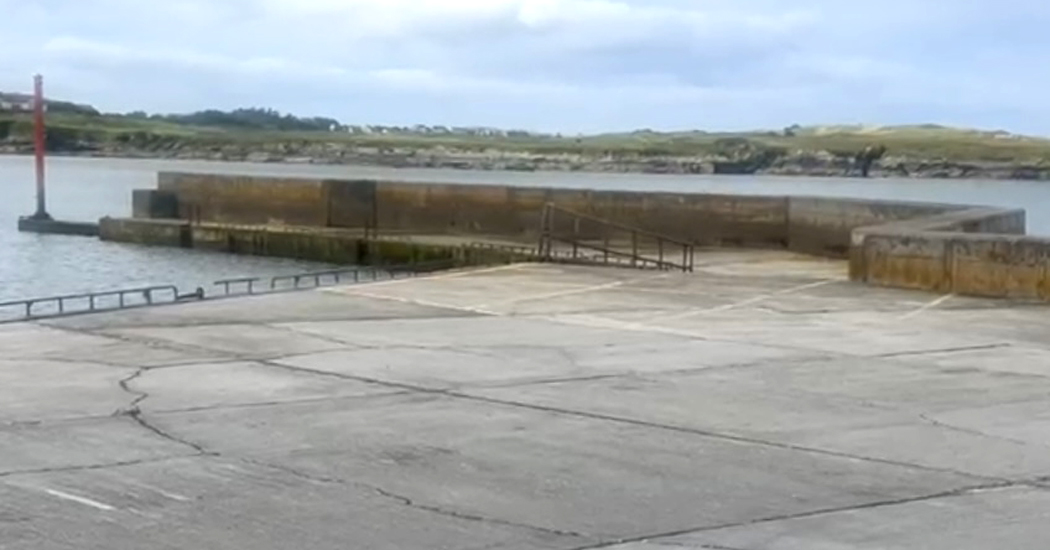 Warning as motorists caught out by high tide at Portnablagh pier