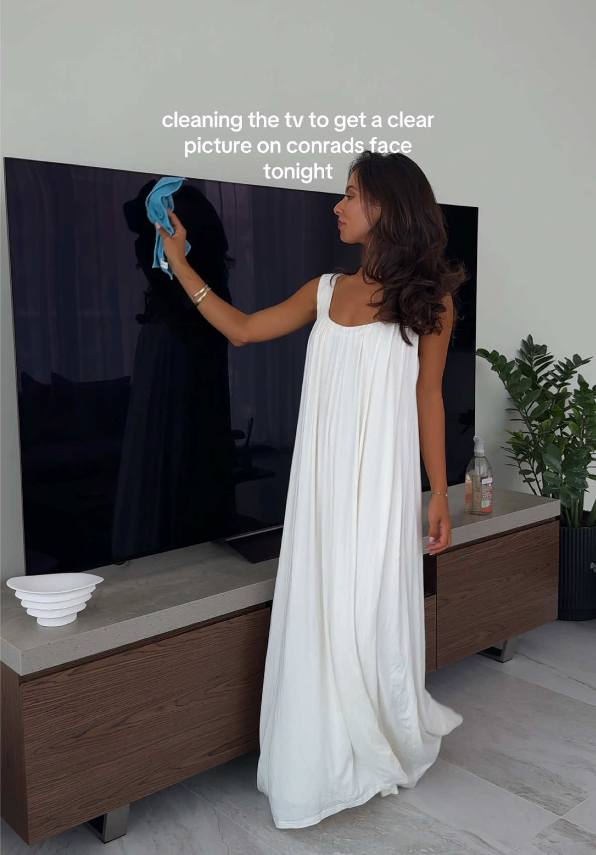 better be more than 10 minutes of him later 🌶️ #tsitp #teamconrad #conrsd #thesummeriturnedpretty #dubai