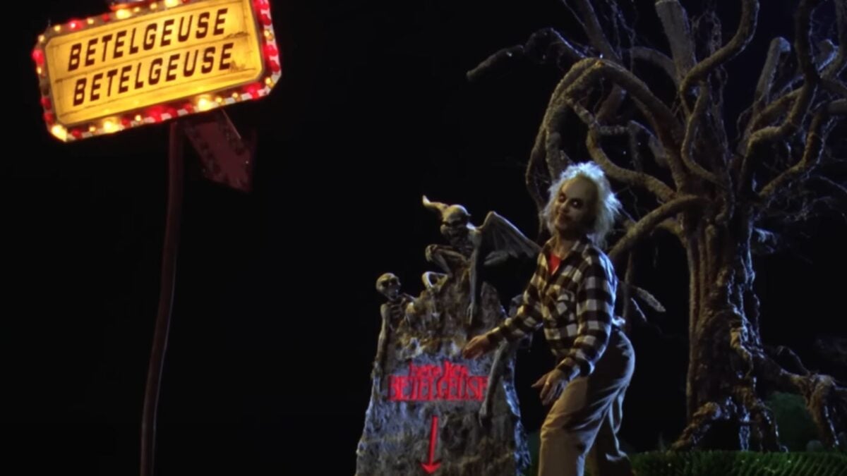 Someone Finally Got the Note and Fixed This ‘Beetlejuice’ Sign