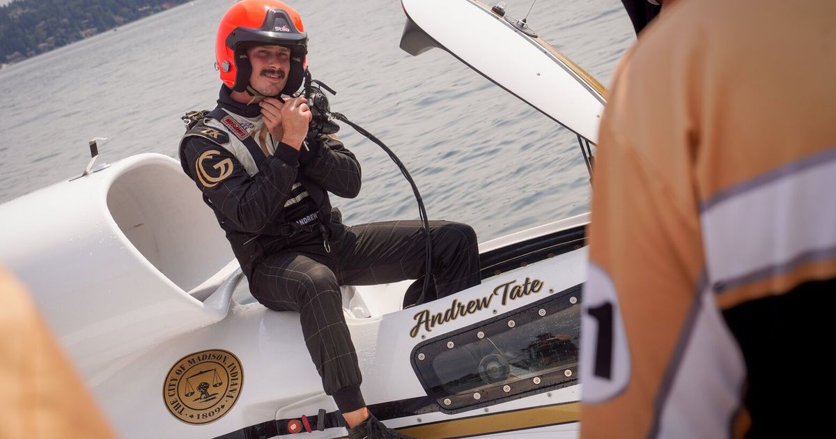 J.Michael Kelly wins in San Diego as Andrew Tate wins hydroplane title