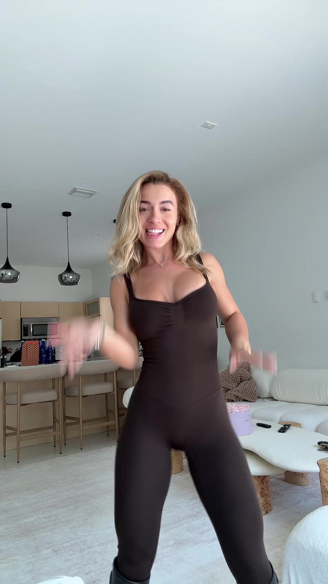 I miss these silly lil dances