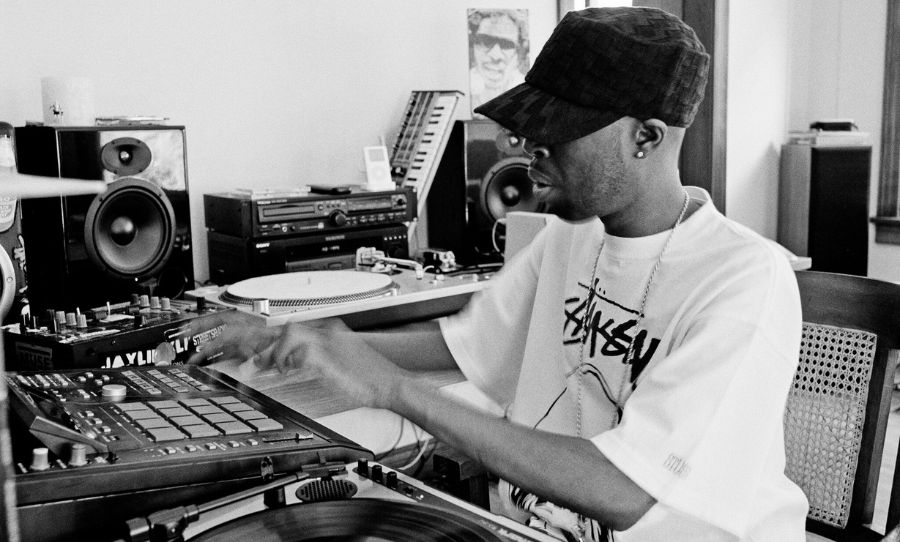 Top 10 Greatest Soul Sample Flips of All Time