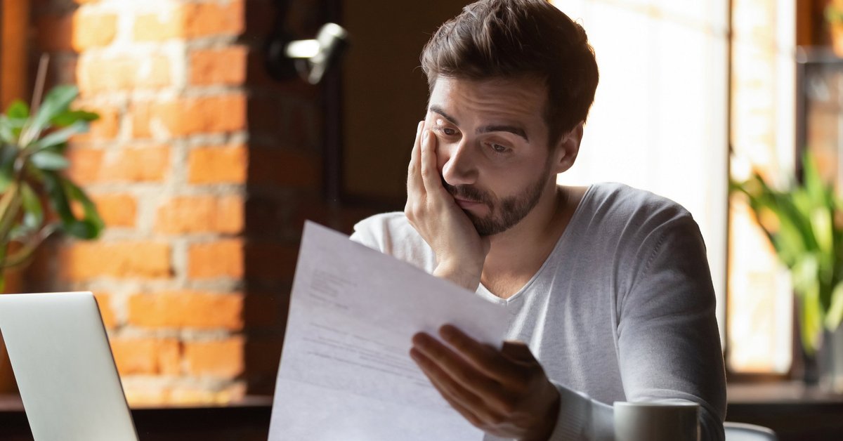 If You See This One Thing on Your Bank Statement, It's Time to Switch Accounts