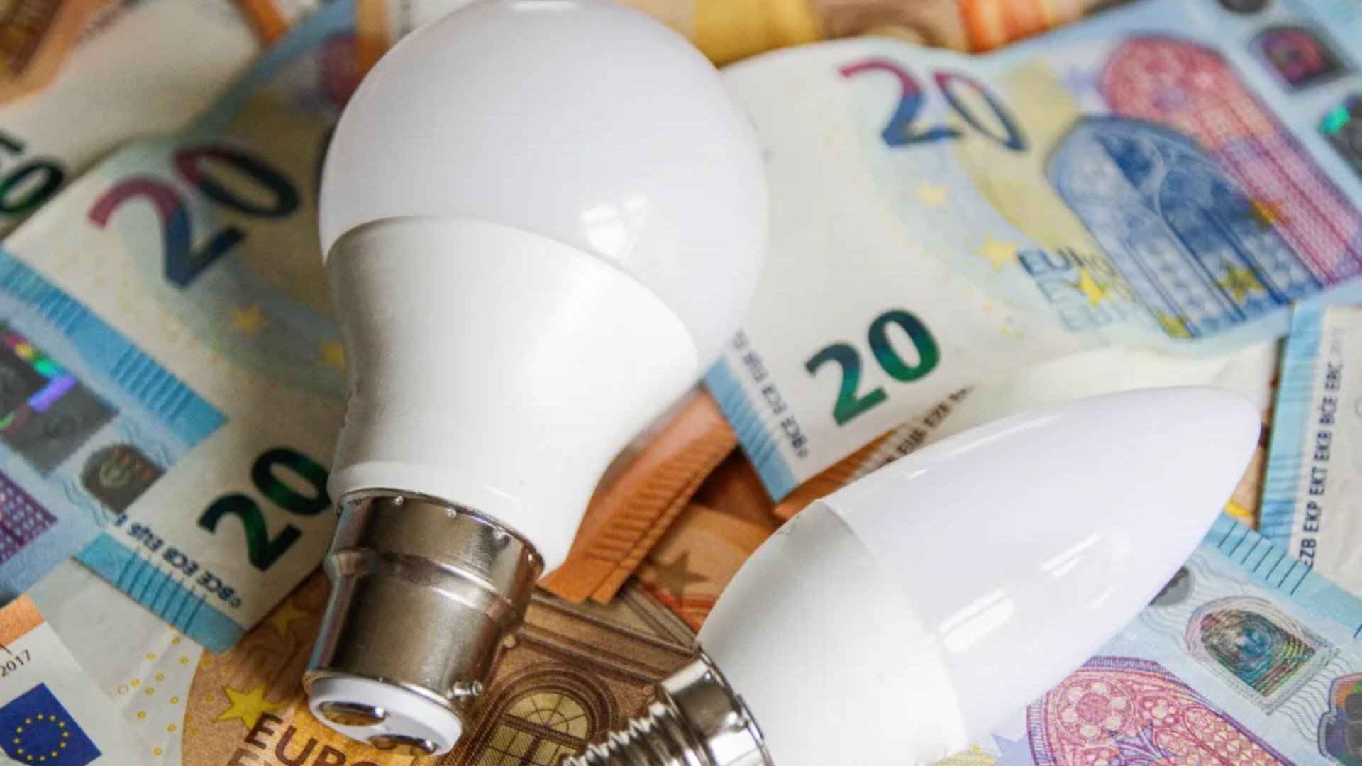 Energy company confirms price freeze in €945 cash boost for 65k Irish houses