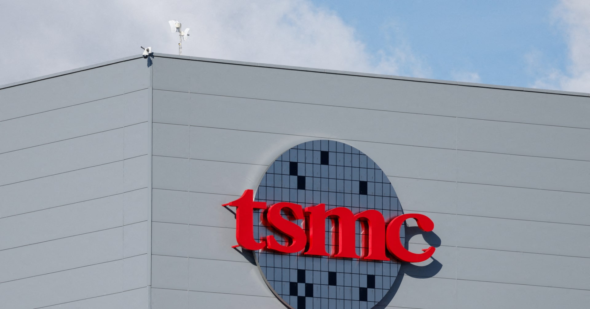 TSMC Q3 profit expected to soar 28% on AI spending boom