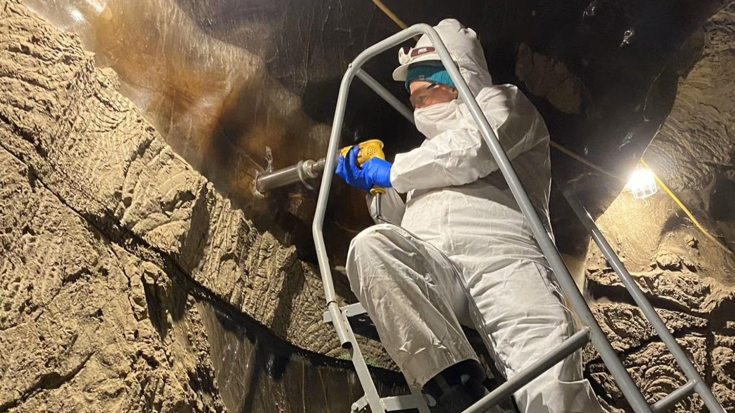 Scientists 'reawaken' ancient microbes from permafrost — and discover they start churning out CO2 soon after