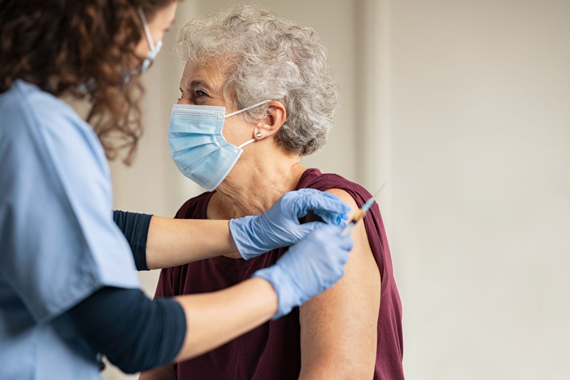 COVID-19 could cost UK £7 billion a year without autumn vaccinations