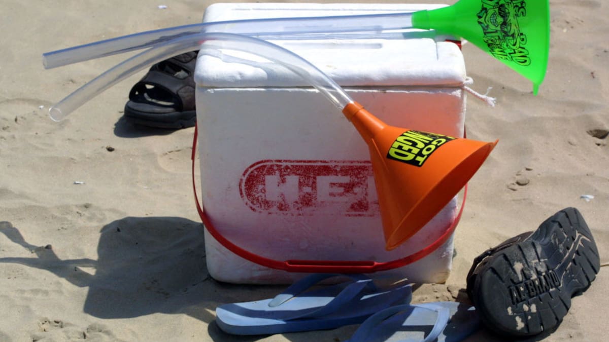 US woman charged after giving ex a chilly bin containing foetus